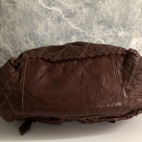 Isabella Fiore Brown Leather Quilted Shoulder Bag Many Pockets Mint Condition - Picture 2 of 11
